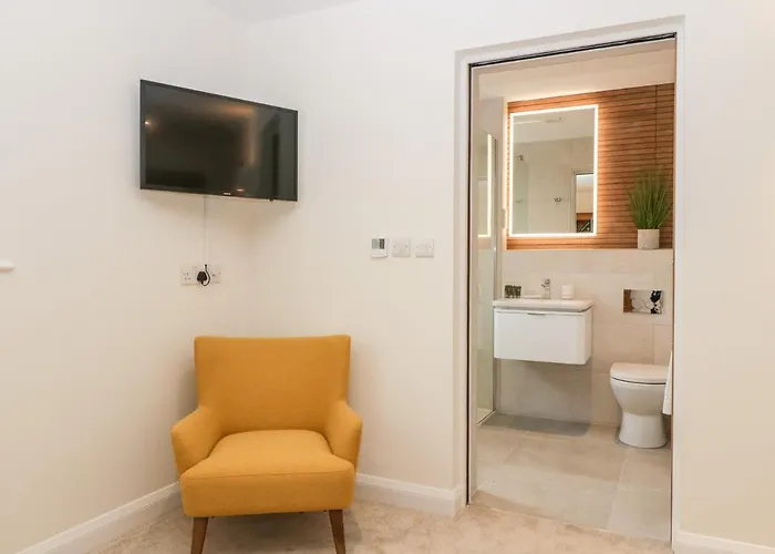 Bilsham Meadows Bristol