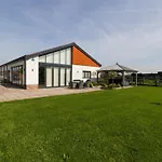 Bilsham Meadows بيت للعطل