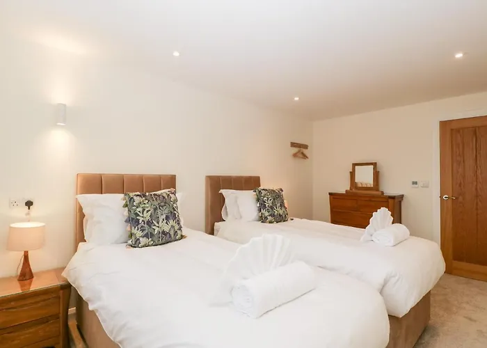 Bilsham Meadows Bristol